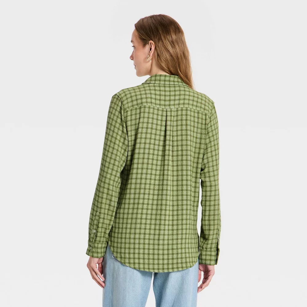 Women's Long Sleeve Collar Button-Down Shirt - Universal Thread™
